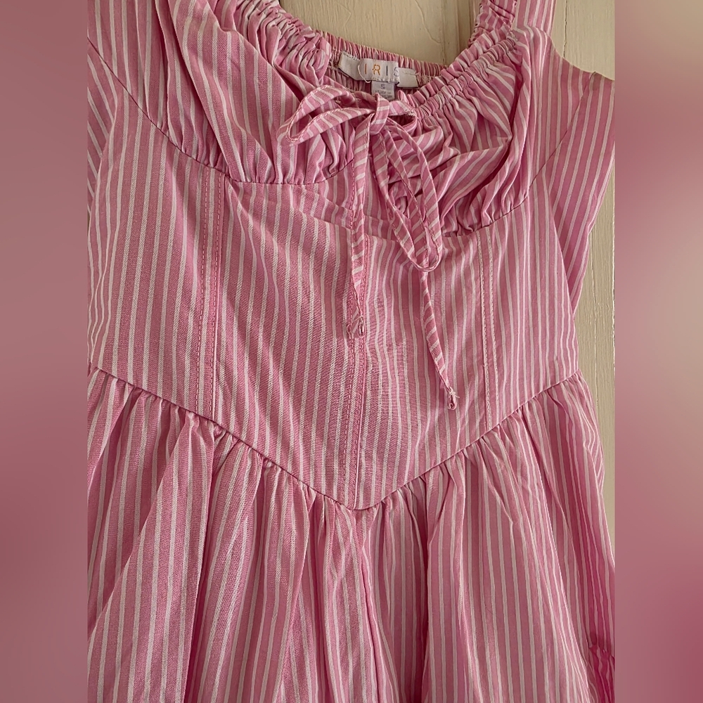 Iris Pink Striped Tiered Sundress with Sweetheart Neckline - Picture 6 of 9